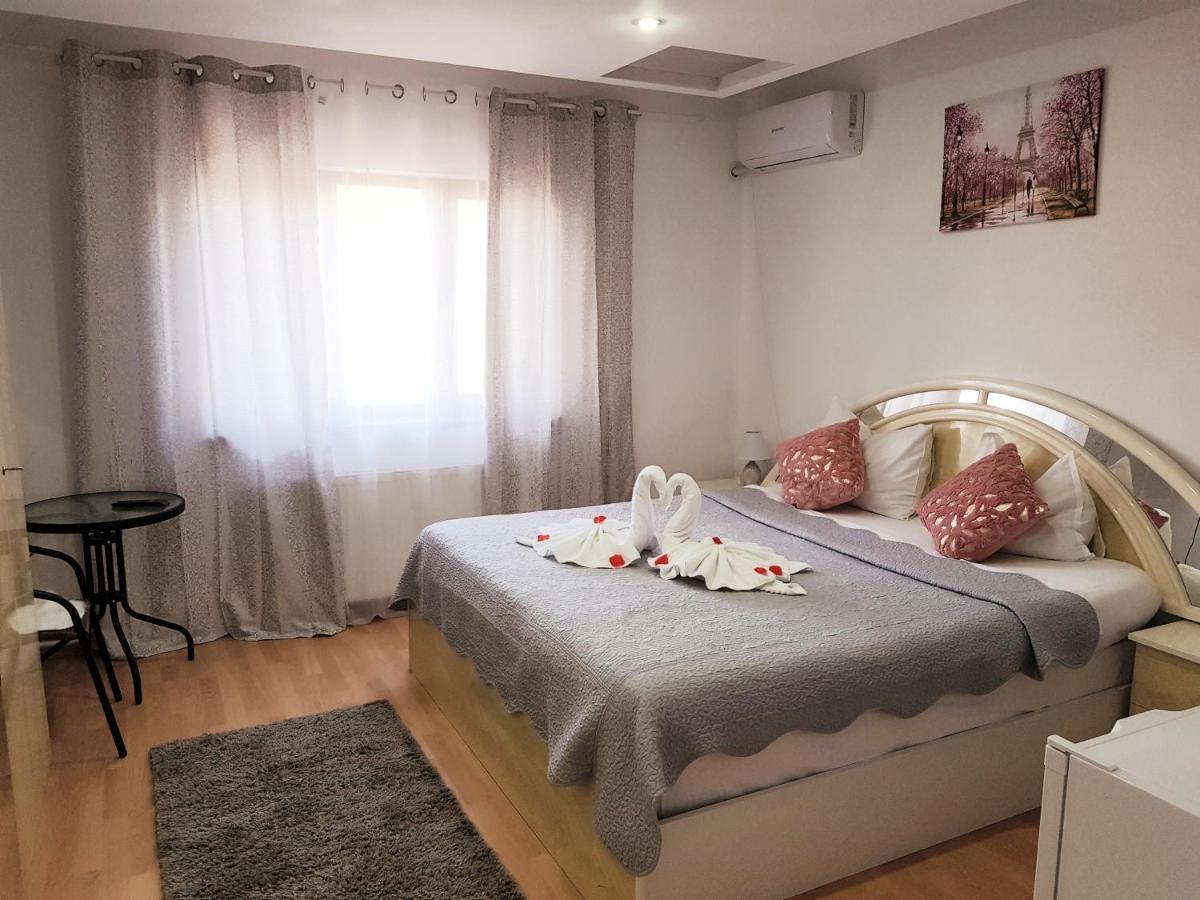 Pensiunea Red Rose Apartments Τιμισοάρα Εξωτερικό φωτογραφία