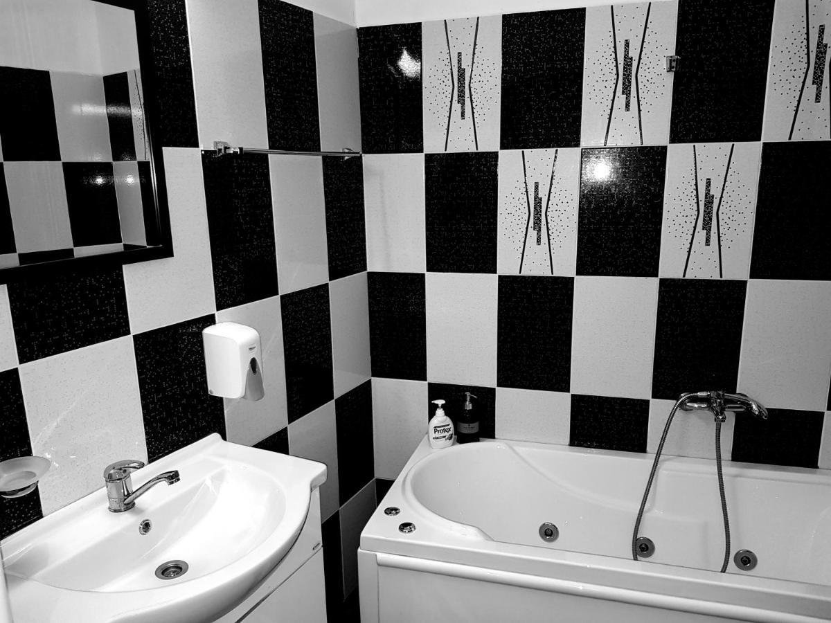 Pensiunea Red Rose Apartments Τιμισοάρα Εξωτερικό φωτογραφία